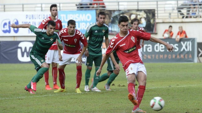 Real Murcia. Un histórico mermado por los recortes