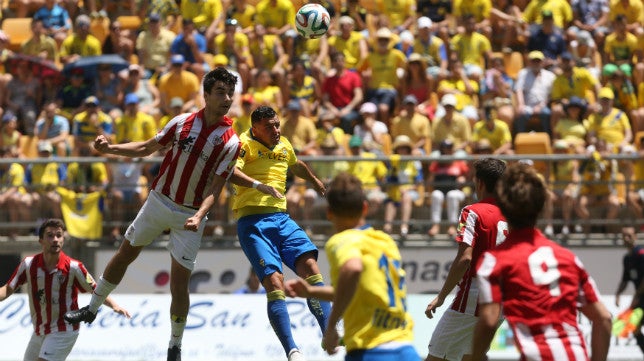 Un árbitro para este domingo que ya ha visto muchas historias del Cádiz CF