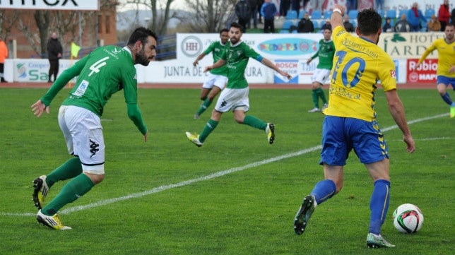 Villanovense 2-2 Cádiz CF (Crónica): El viento vuelve a frenar a los amarillos