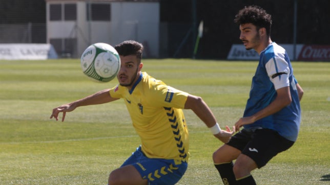 Nuevo batacazo de un Cádiz CF B que se complica la vida