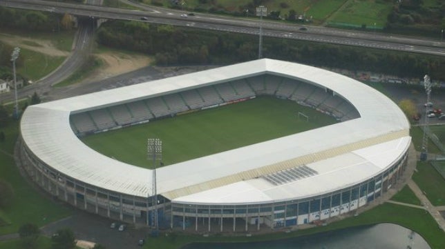 A Malata, estadio con un ambiente amable y un césped perfecto