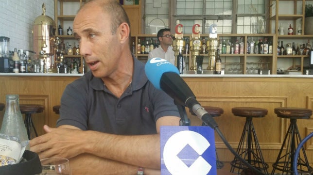 Calderón considera vital que nadie se crea mejor que el Racing de Ferrol