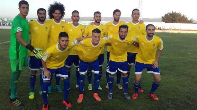 El Cádiz CF se refresca en Barbate (0-4)