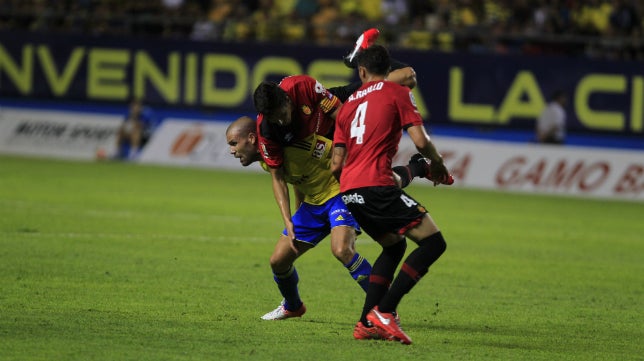 Cádiz CF-Mallorca (1-1) Otro punto de honor