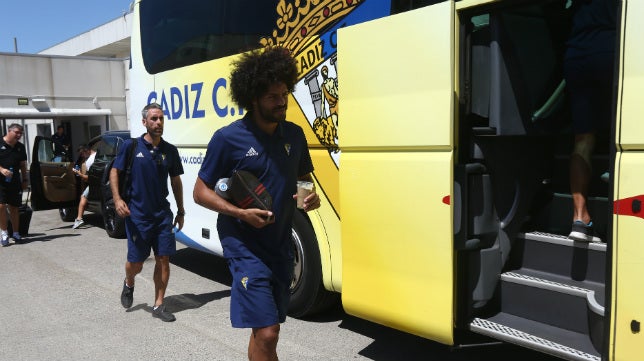 El Cádiz CF hará noche en Vitoria antes de jugar en Anduva