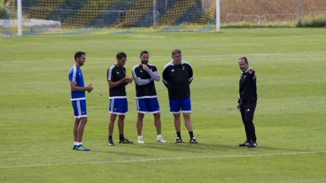 «Acertar y tener calma», las claves de Cervera para ganar al Huesca