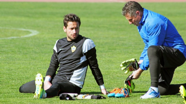 Ángel Férez: «Cádiz CF y Almería van a luchar con armas distintas»