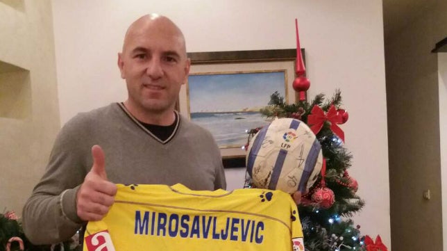 Mirosavljevic: «Todavía guardo la pelota firmada por mis compañeros»