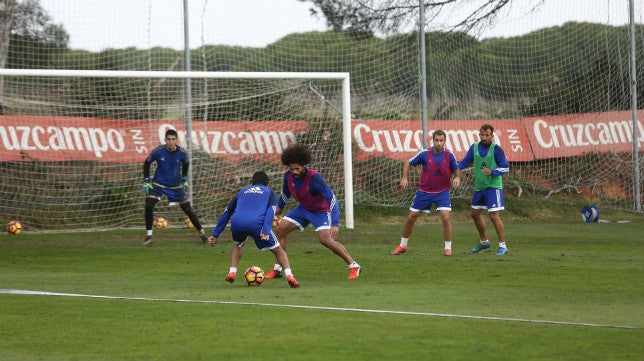 El Cádiz CF cae a la cuarta posición tras el triunfo del Tenerife