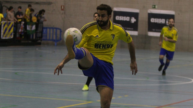 El Cádiz CF Virgili empata sobre la bocina en el derbi ante el CD Isleño San Fernando FS (5-5)