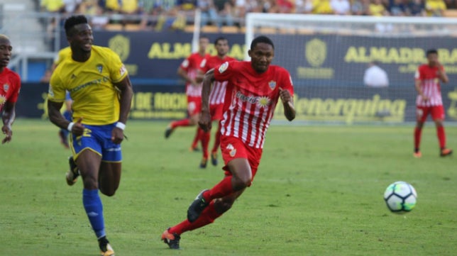 Análisis de la UD Almería: Posesión, dominio y ausencia de gol