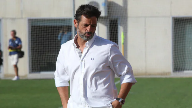 Mere: «Tenemos que hacer un partido redondo para ganar al Cádiz CF»