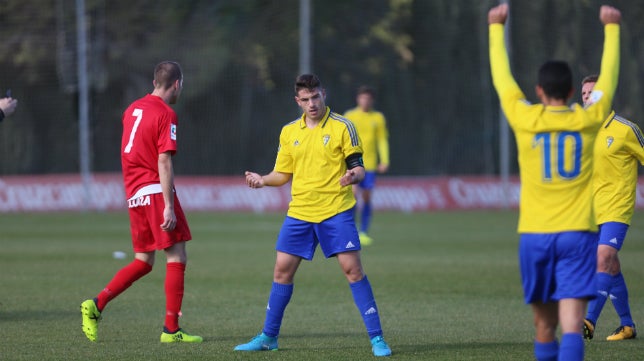 La efectividad del Cádiz CF B tumba al Castilleja (3-0)