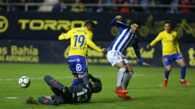 Los jugadores del Cádiz CF, uno a uno: Estrellados contra Dorronsoro