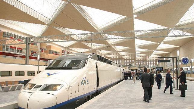 El Zaragoza viajará a Cádiz en tren