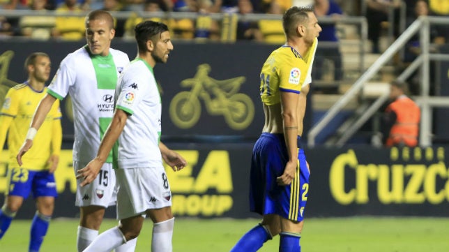 Cádiz CF contra Extremadura: Horario, fecha, TV y dónde seguir on line