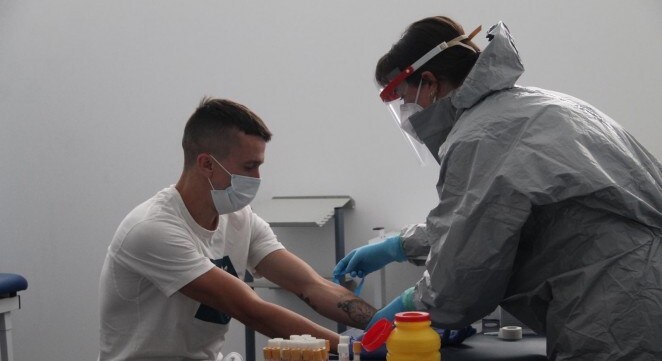 La plantilla, técnicos y empleados del Cádiz CF pasan los test de coronavirus