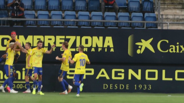 (VÍDEO) Así fue la victoria del Cádiz CF ante el Oviedo (2-0)