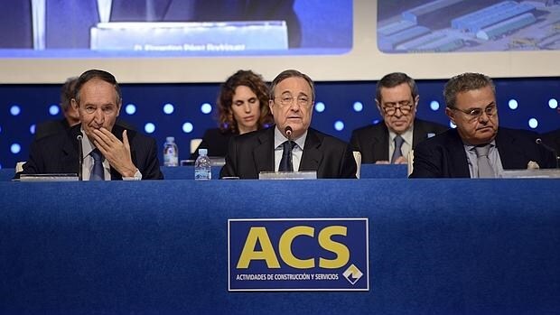 Junta de accionistas de ACS En la imagen Antonio Garcia Ferrer, Florentino Perez y Jose Luis de Valle Perez