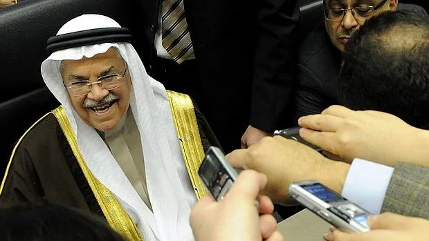 El ministro del Petróleo saudí, Ali I. Naimi, al inicio de la reciente reunión de la OPEP