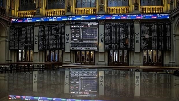 La Bolsa española salva los 9.000 puntos pese a la incertidumbre china y la caída del petróleo