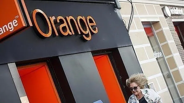 Orange compró Jazztel por más de 3.300 millones de euros