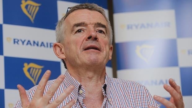 El director ejecutivo de Ryanair, Michael O'Leary, ofrece una rueda de prensa para presentar los resultados de la compañía en el ejercicio 2015,