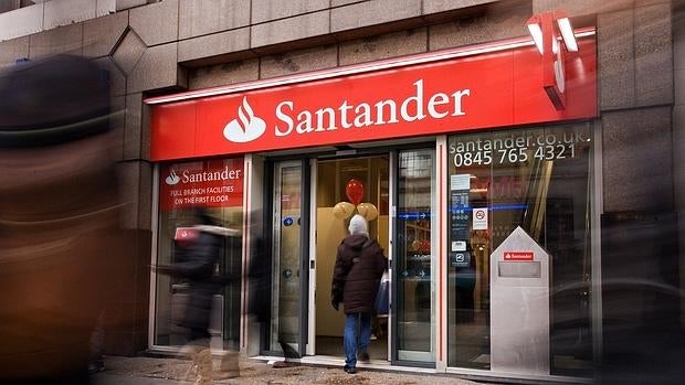 Una de las sucursales del Santander UK, la filial de la entidad española