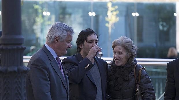 El juez sostiene que Conde y su hija utilizaron a Mario Júnior en la trama defraudadora