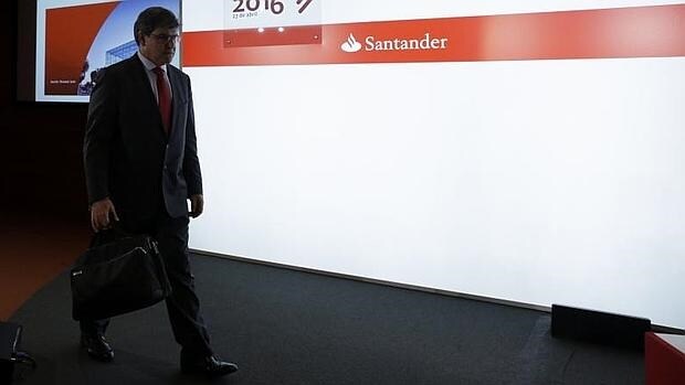 El consejero delegado del Banco Santander, José Antonio Álvarez, durante la presentación de los resultados