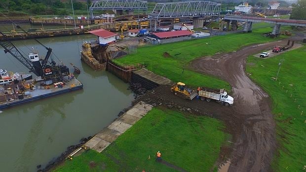 El tercer juego de esclusas del canal de Panamá alcanza su completa funcionalidad