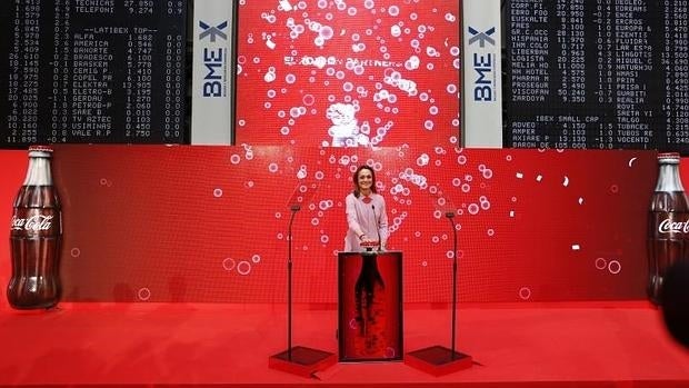 Coca-Cola European Partners debuta en la Bolsa española con una subida del 1,04%