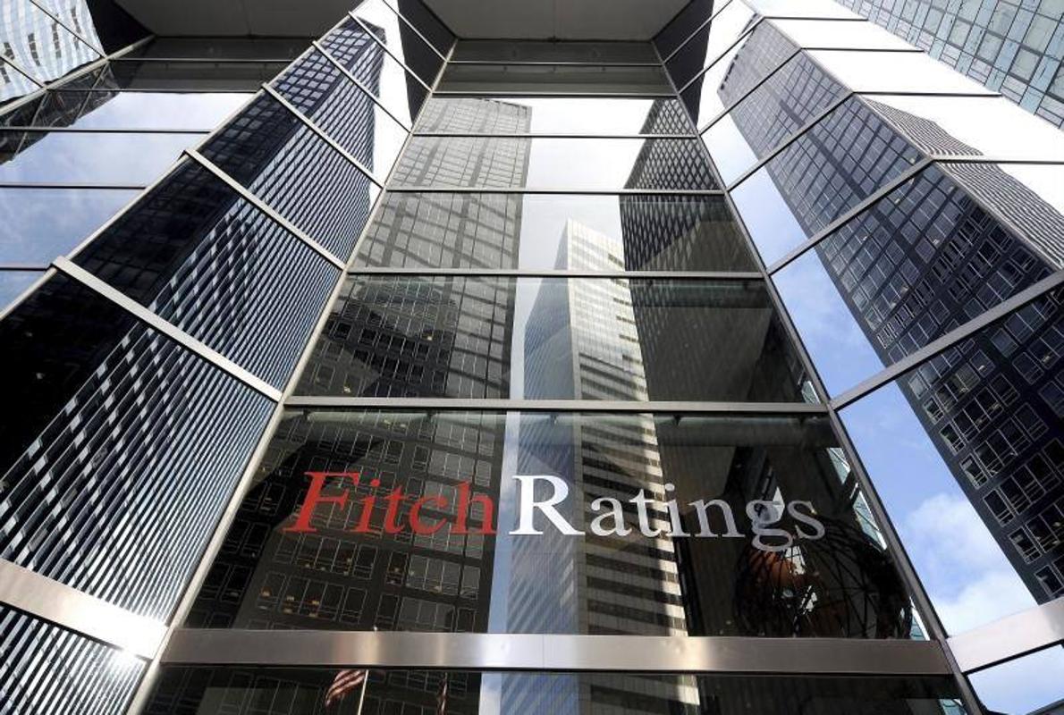 Fitch podría batir su récord de revisiones de «rating» a la baja