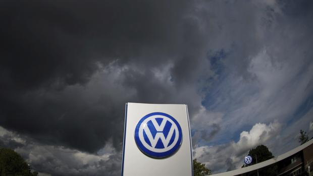 Alemania estudia multar a Volkswagen por beneficios ilegales