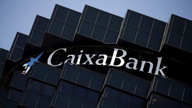 Caixa Bank, ahora dirigida por Jordi Gual, vio también reducida su ratio de morosidad al 7,3%