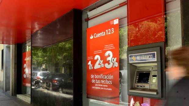 Sucursal de Banco Santander en España