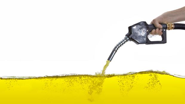 Los precios de los carburantes ahondan en sus mínimos de verano