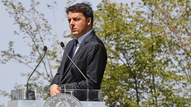 Italia se estanca y Renzi lanza una ofensiva contra Europa