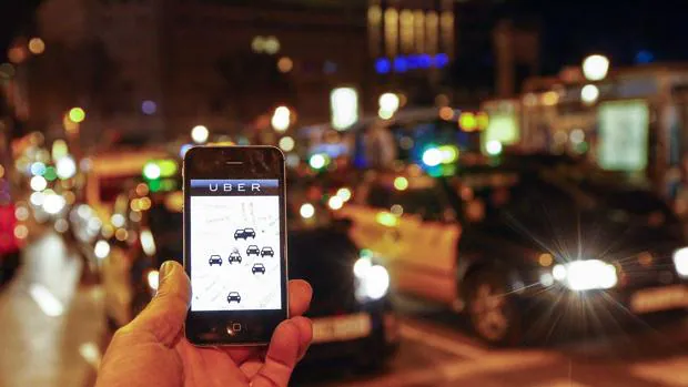 Uber opera en España mediante conductores profesionales