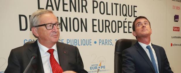 El presidente de la Comisión Europea (CE), Jean-Claude Juncker, junto al primer ministro francés