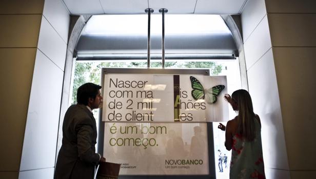 Novo Banco continúa buscanco comprador