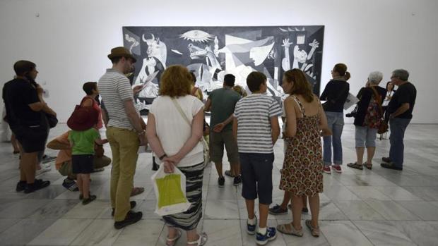 Turistas durante el pasado agosto en Madrid