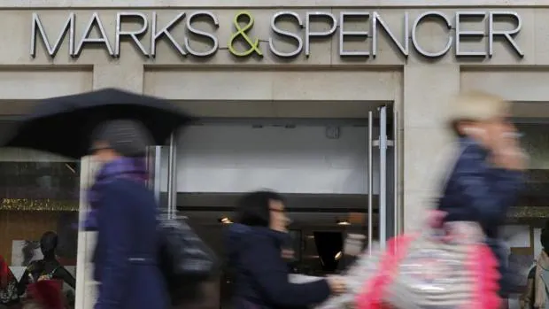 Marks & Spencer recortará más de 2.000 empleos y cerrará 53 tiendas a nivel global