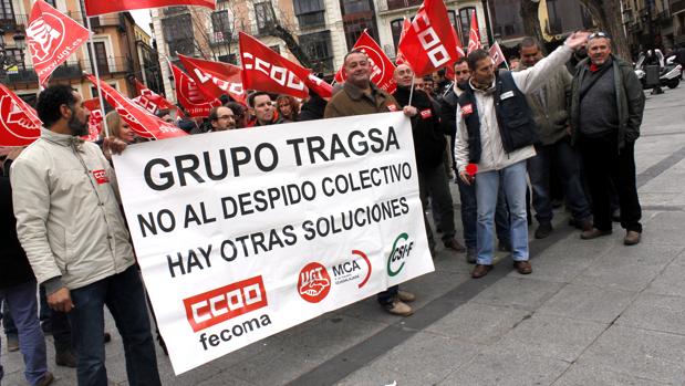 Concentración de trabajadores de Tragsa en la plaza de Zocodover, en Toledo