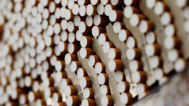 Cigarrillos en una fábrica de British American Tabacco en Alemania
