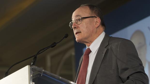 El gobernador del Banco de España ganó 186.800 euros en 2016