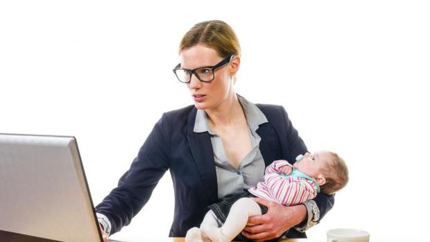 La deducción por maternidad se aplica a las madres con hijos menores de tres años que trabajan