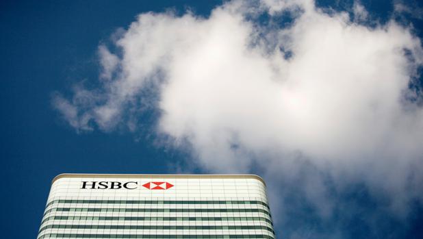 Siete directivos del Santander y tres de BNP Paribas,  investigados por blanqueo en el banco HSBC