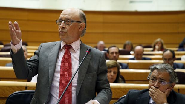 Cristóbal Montoro, Ministro de Hacienda