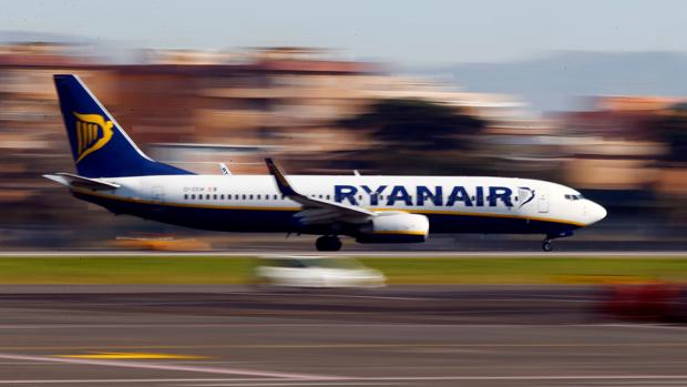 Un avión de Ryanair en el Aeropuerto de Ciampino, en Roma